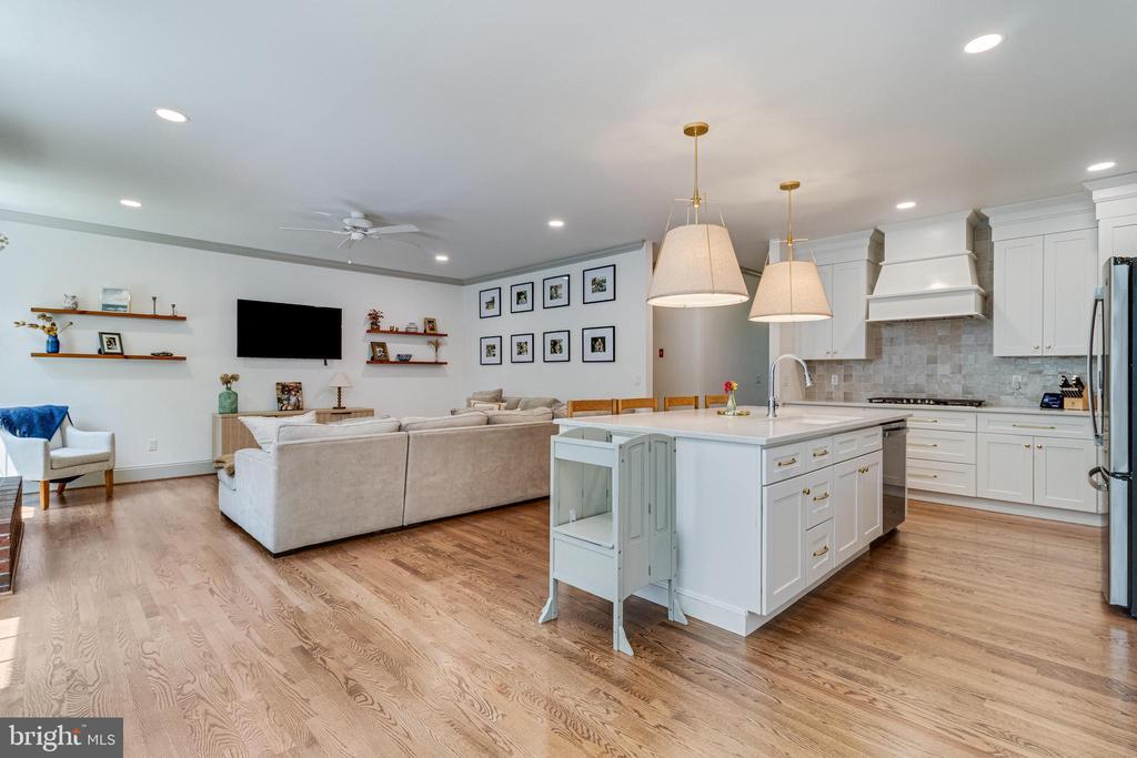 46461 PORTO BELLO COURT