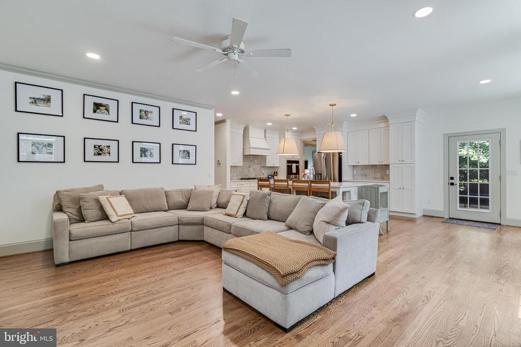 46461 PORTO BELLO COURT