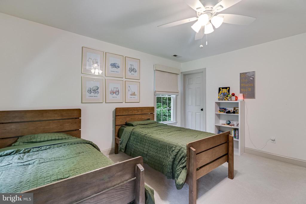 46461 PORTO BELLO COURT