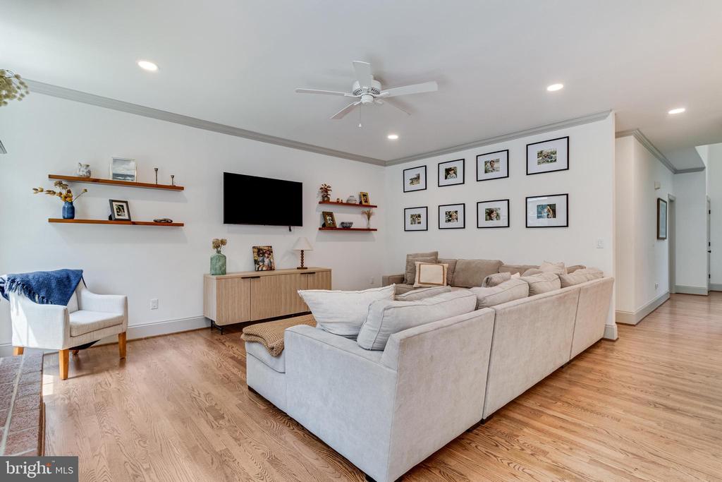 46461 PORTO BELLO COURT