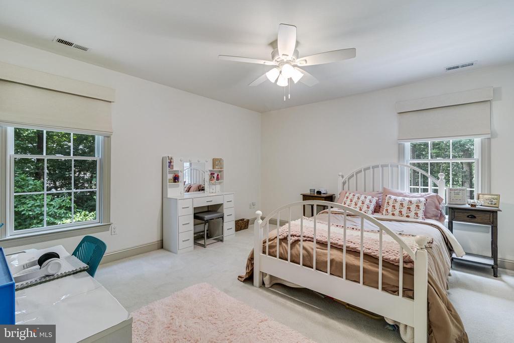 46461 PORTO BELLO COURT