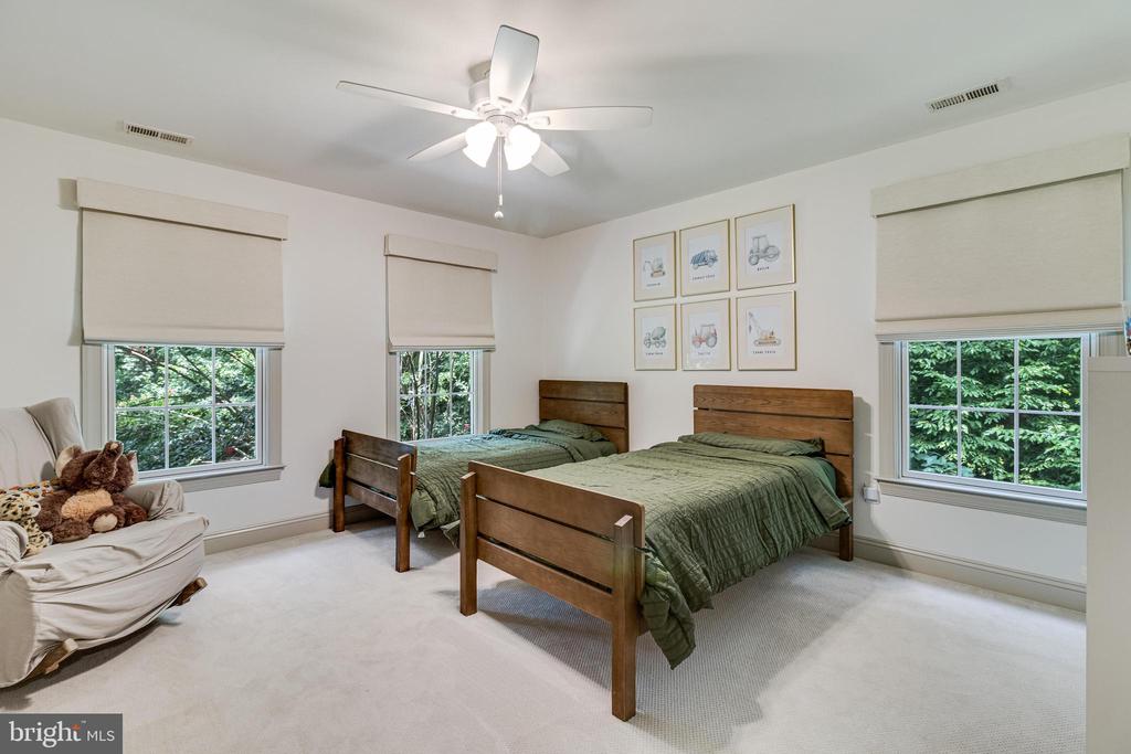 46461 PORTO BELLO COURT