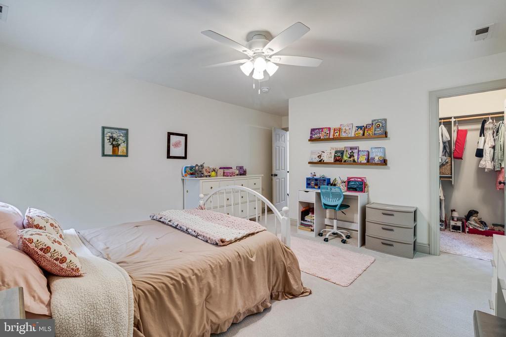46461 PORTO BELLO COURT