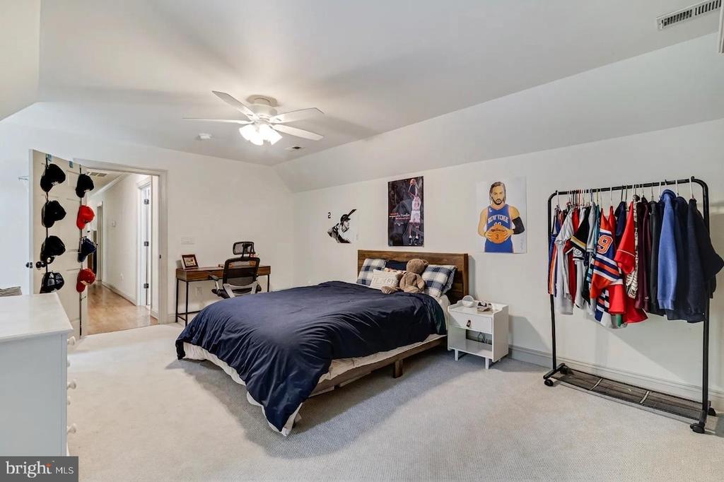 46461 PORTO BELLO COURT