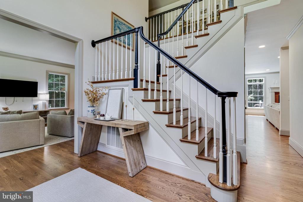 46461 PORTO BELLO COURT
