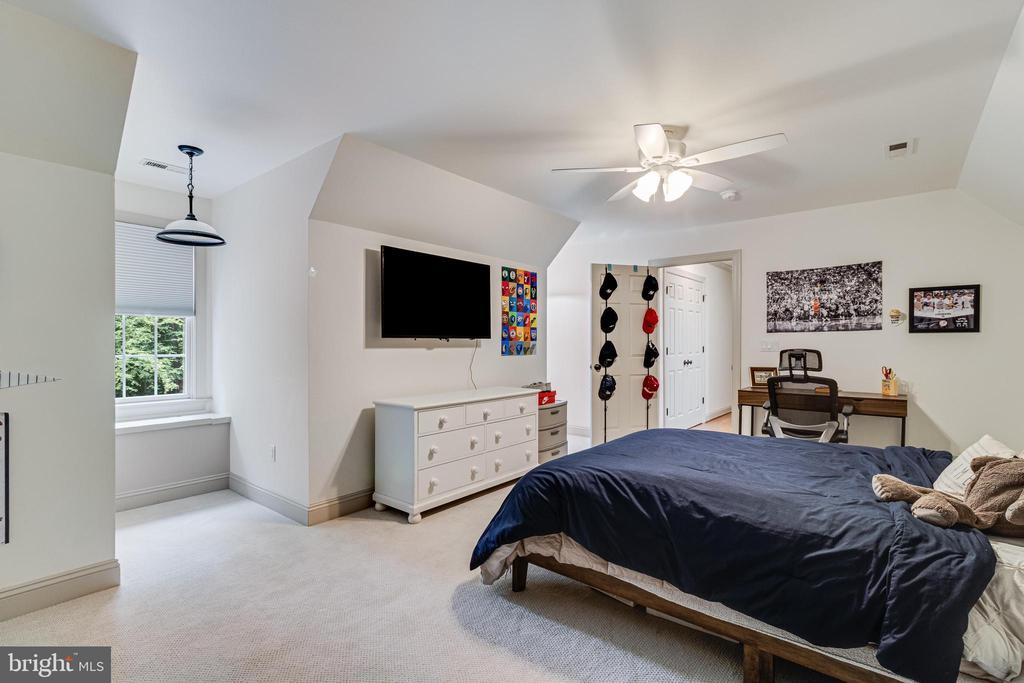 46461 PORTO BELLO COURT