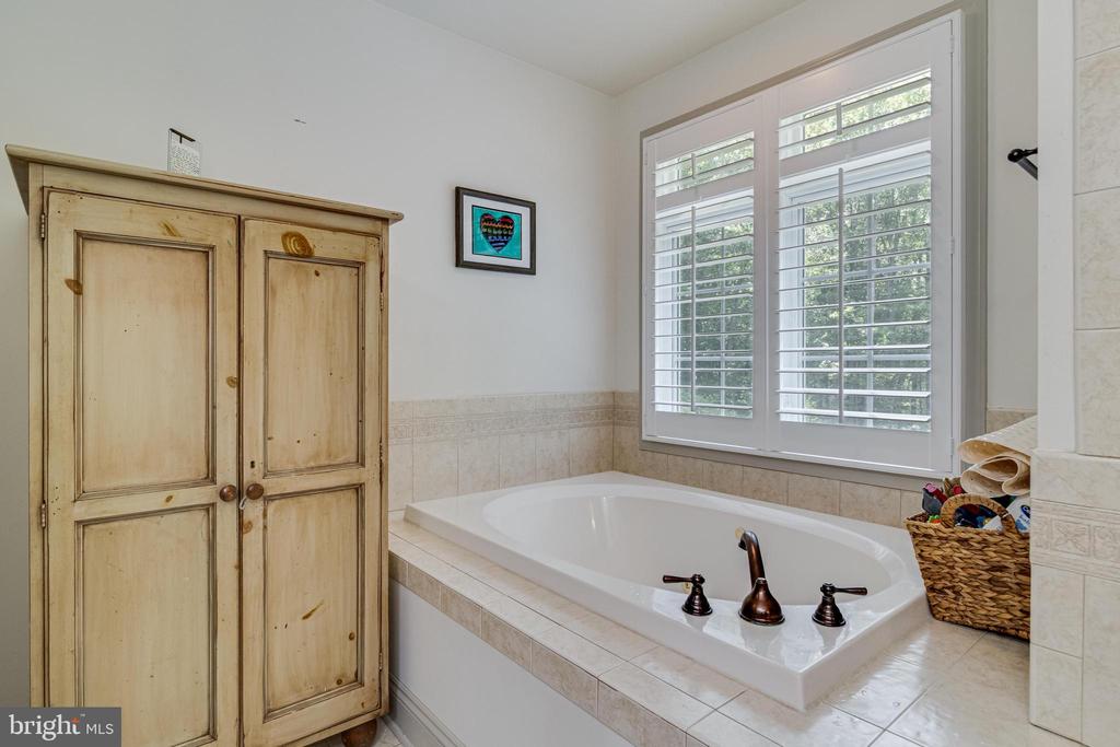 46461 PORTO BELLO COURT