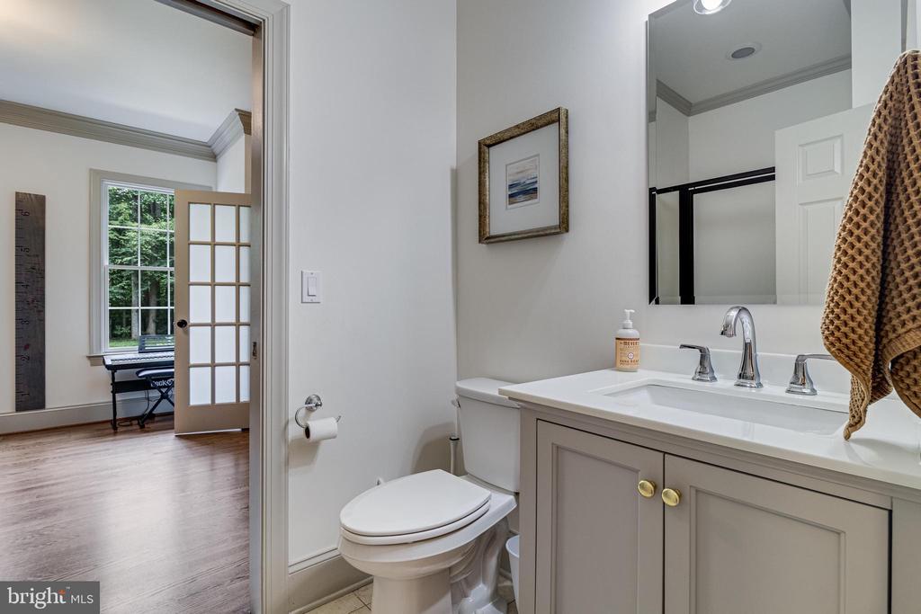 46461 PORTO BELLO COURT
