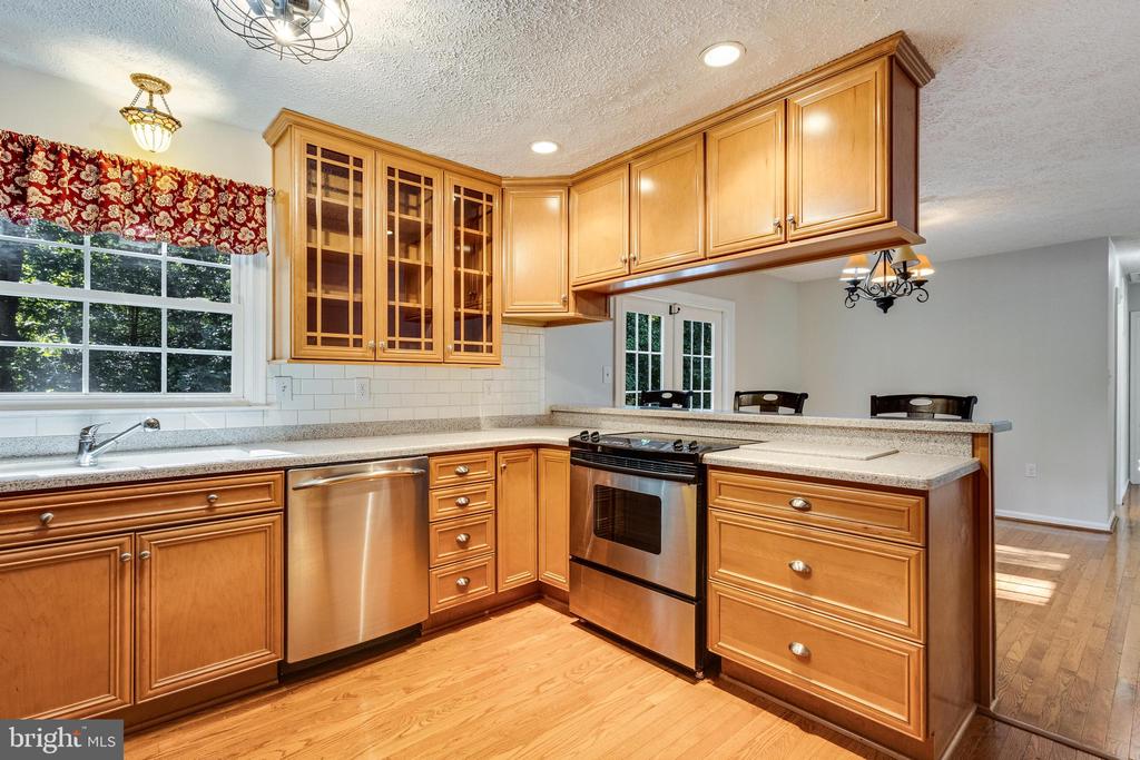 26875 REDGATE DRIVE