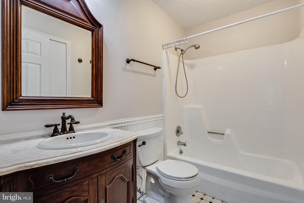 26875 REDGATE DRIVE