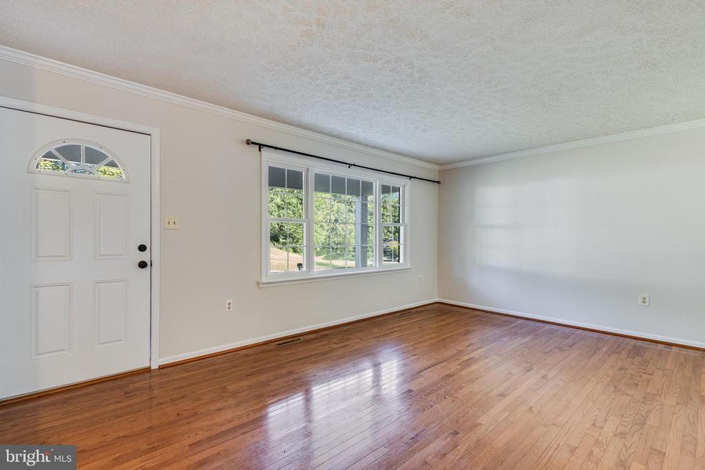 26875 REDGATE DRIVE