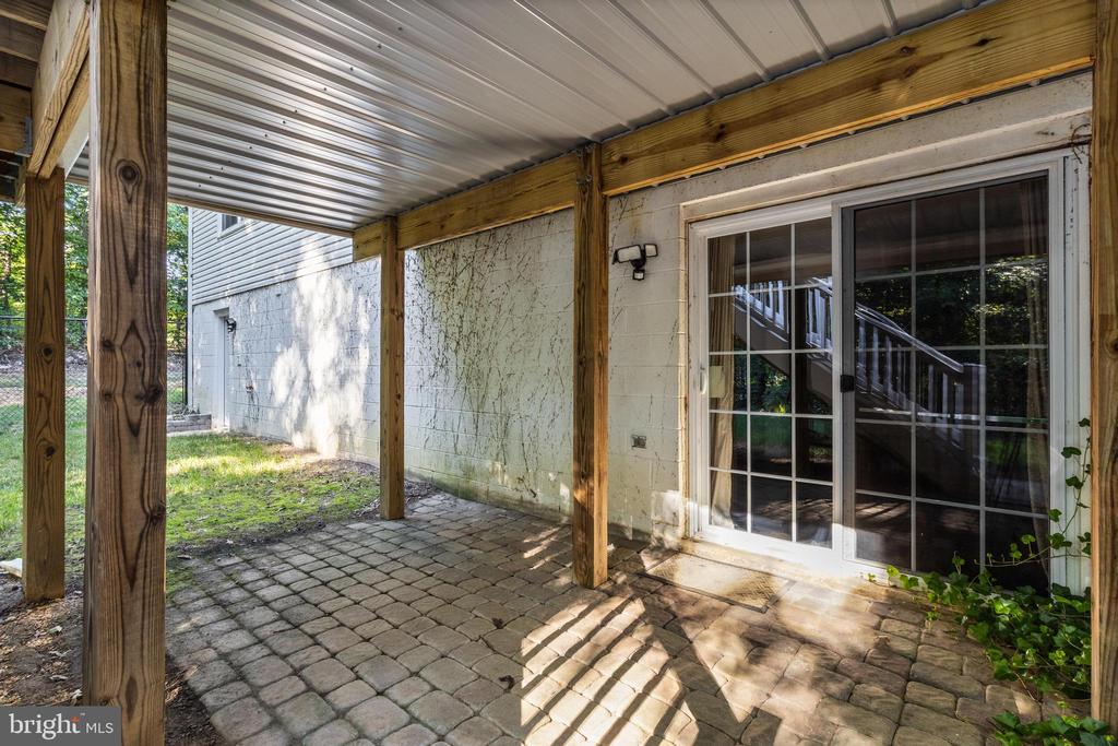 26875 REDGATE DRIVE