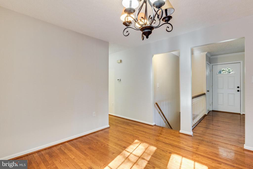 26875 REDGATE DRIVE