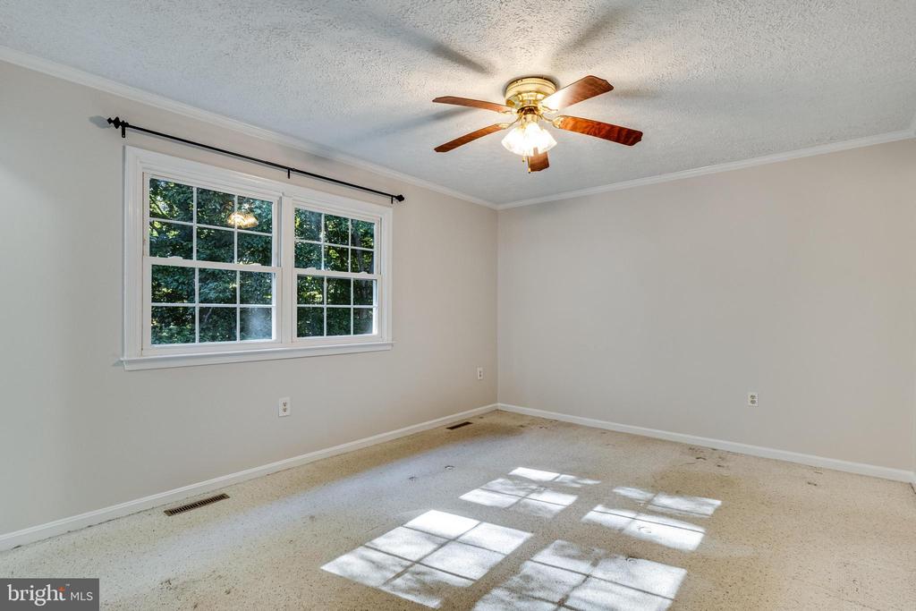26875 REDGATE DRIVE