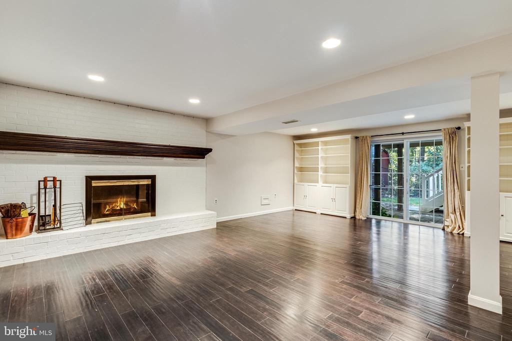 26875 REDGATE DRIVE