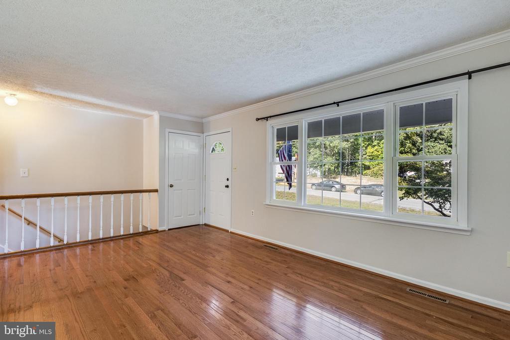 26875 REDGATE DRIVE