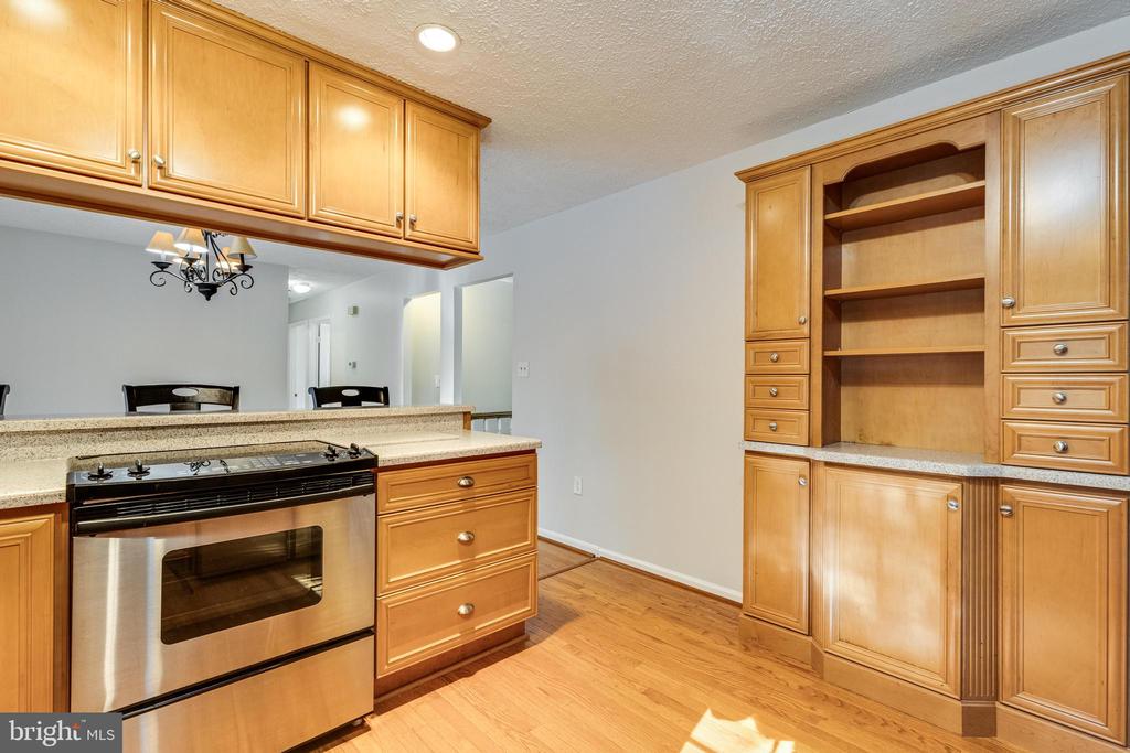 26875 REDGATE DRIVE