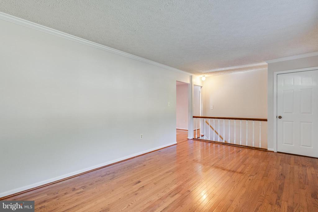 26875 REDGATE DRIVE