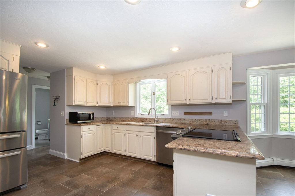 15 Phillips Brook Circle