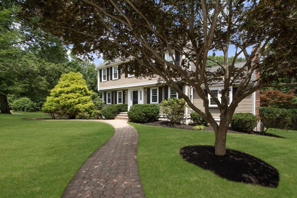 15 Phillips Brook Circle