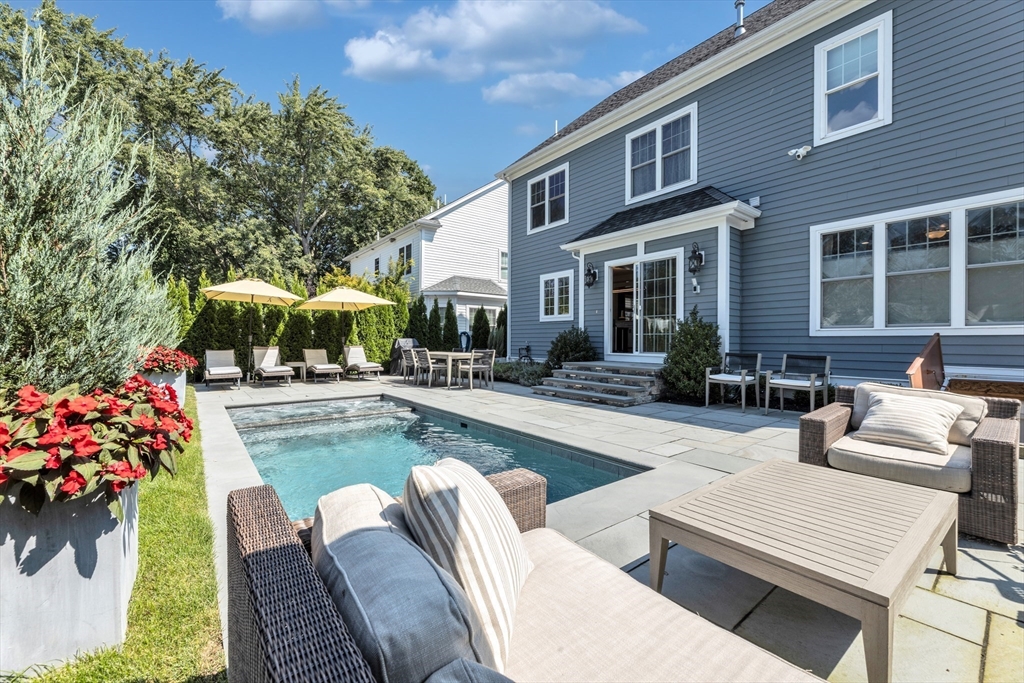 90 Crosstown Ave