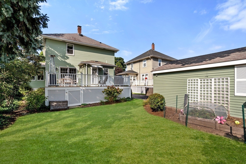 16 Mascoma St