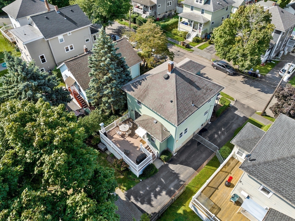 16 Mascoma St