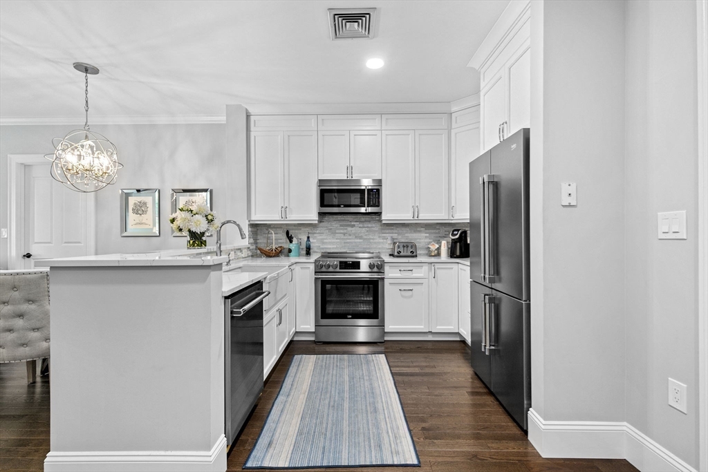 59 Walpole St # 116