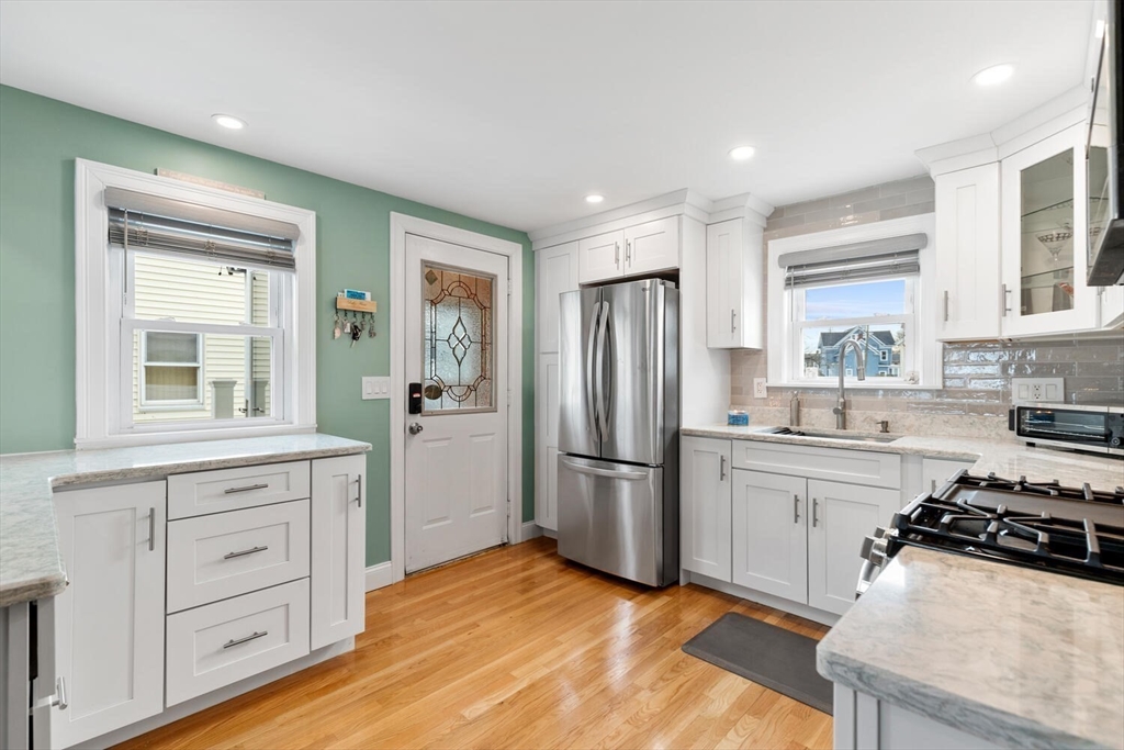 17 Barker Rd