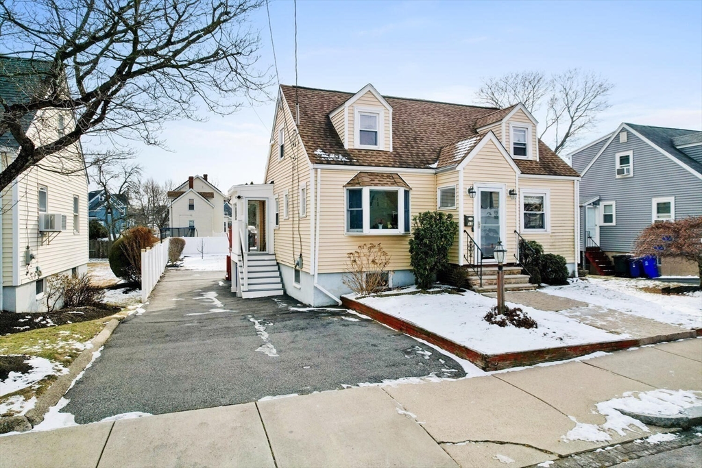 17 Barker Rd