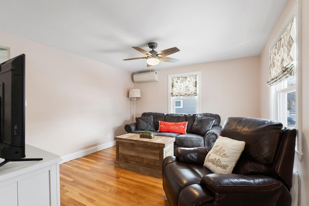 17 Barker Rd