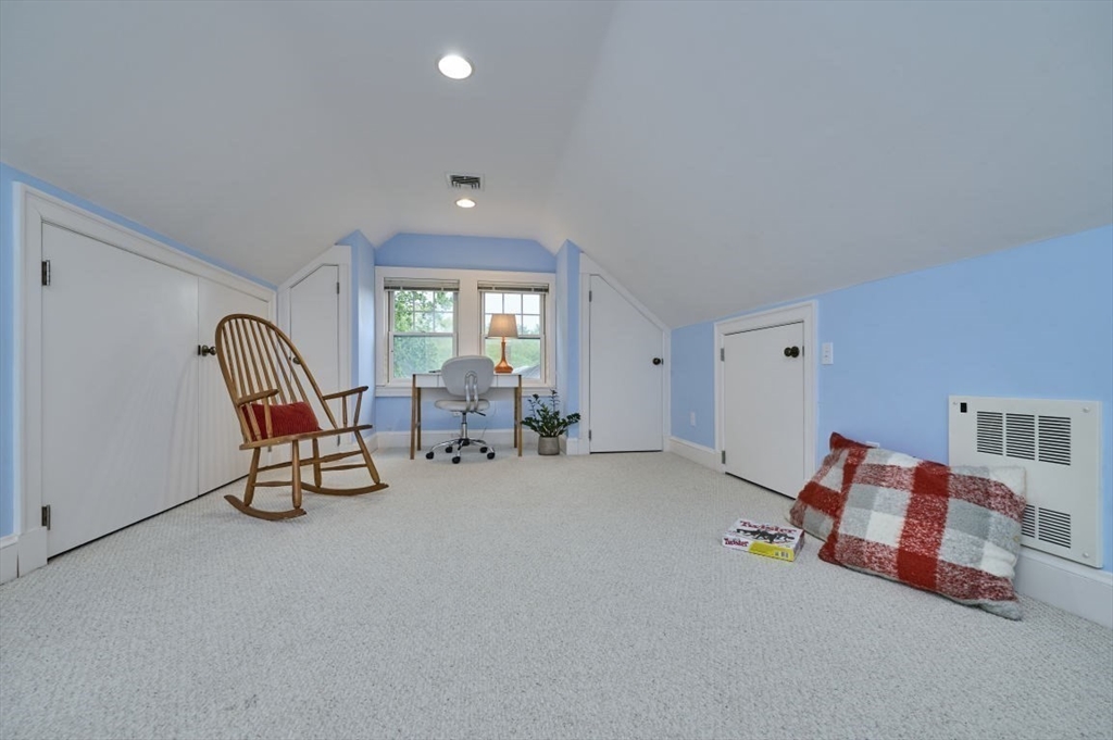 217 Plymouth Rd