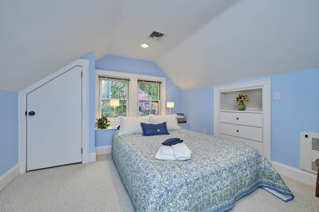217 Plymouth Rd