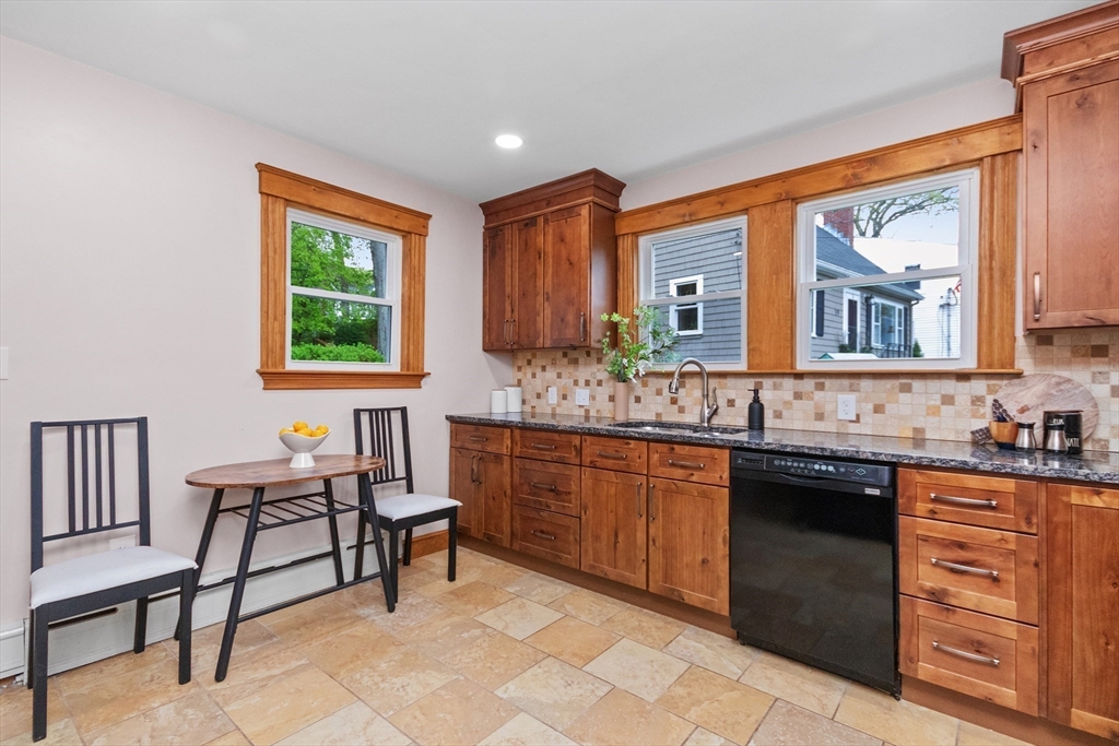 27 Locust St
