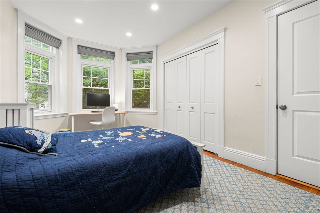 183 Babcock Street # 1