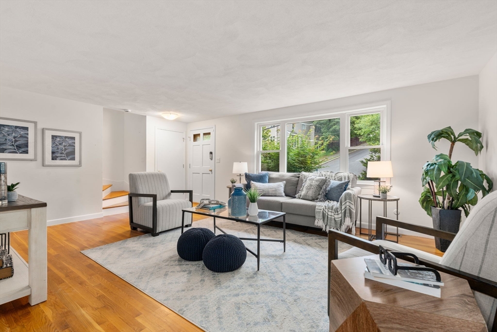 37-39 Thurston Rd # 1