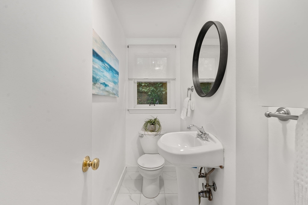 37-39 Thurston Rd # 1