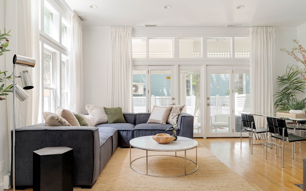 11 Frost Street # 11