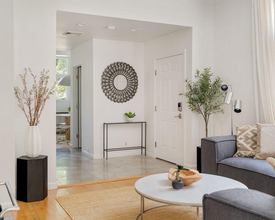 11 Frost Street # 11
