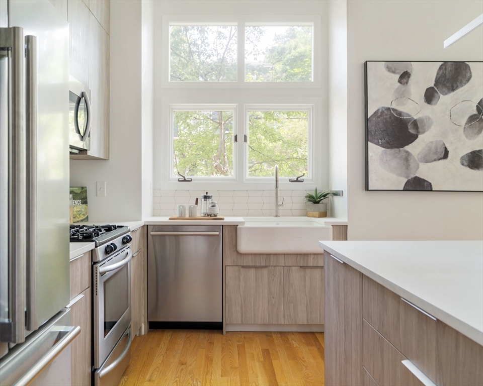 11 Frost Street # 11