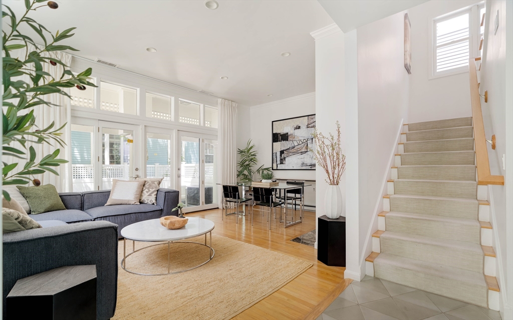 11 Frost Street # 11