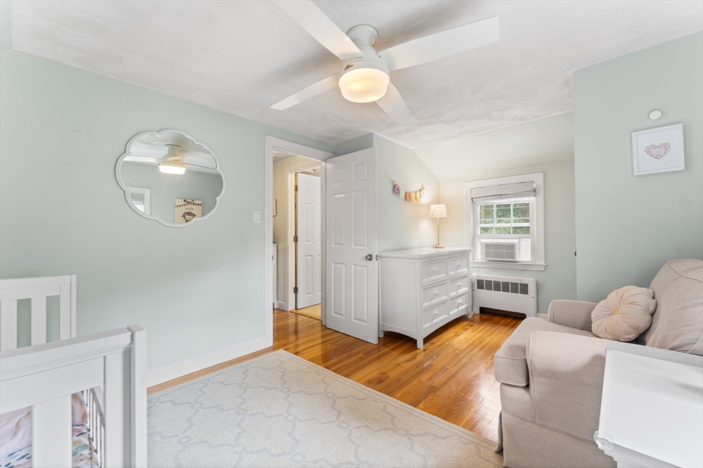 22 Sanderson Ave