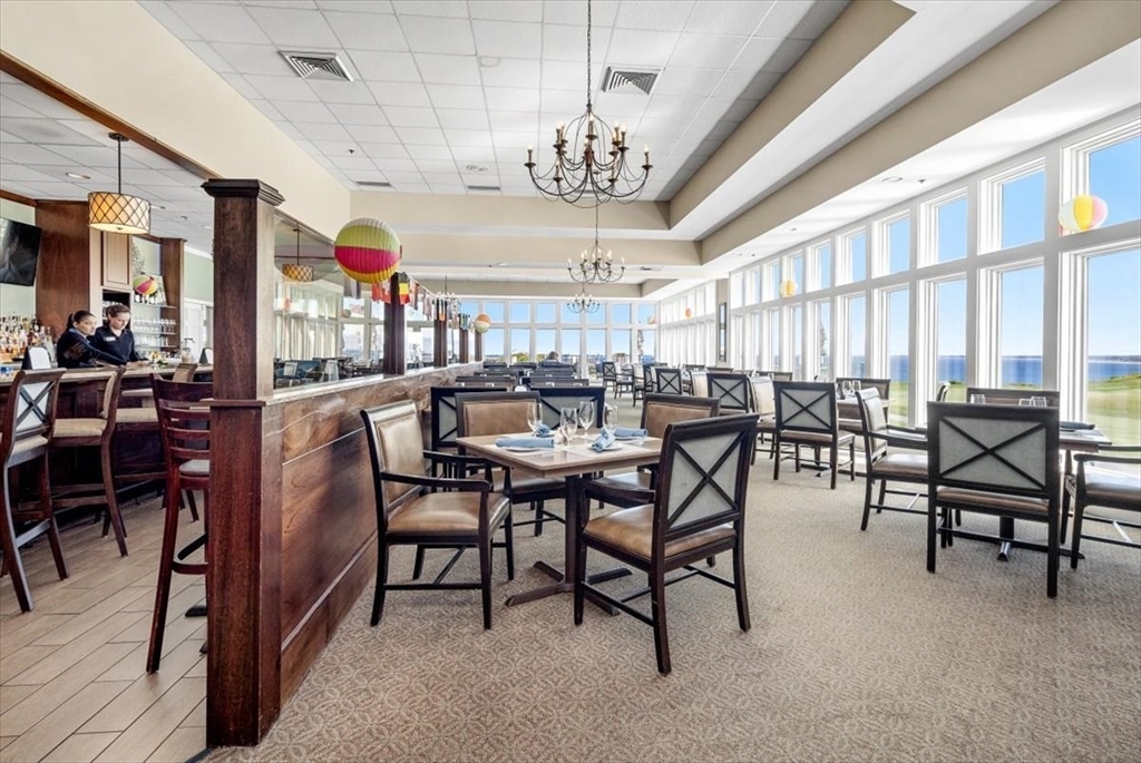 539 White Cliff Dr. Unit: End