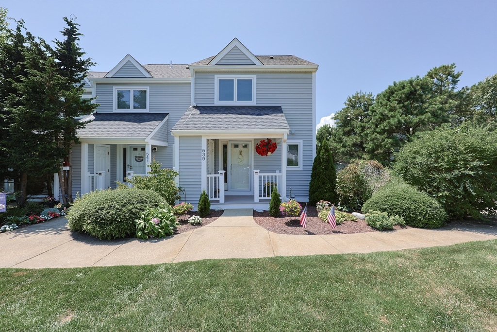 539 White Cliff Dr. Unit: End