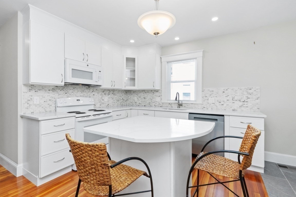 41 Elliot St # 1