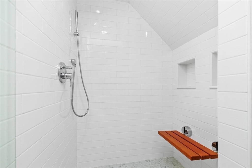 41 Elliot St # 1