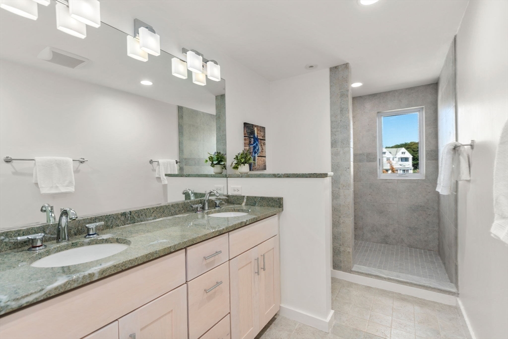 18 Rachel Rd