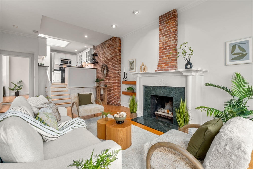 37 Bay State Rd # 6