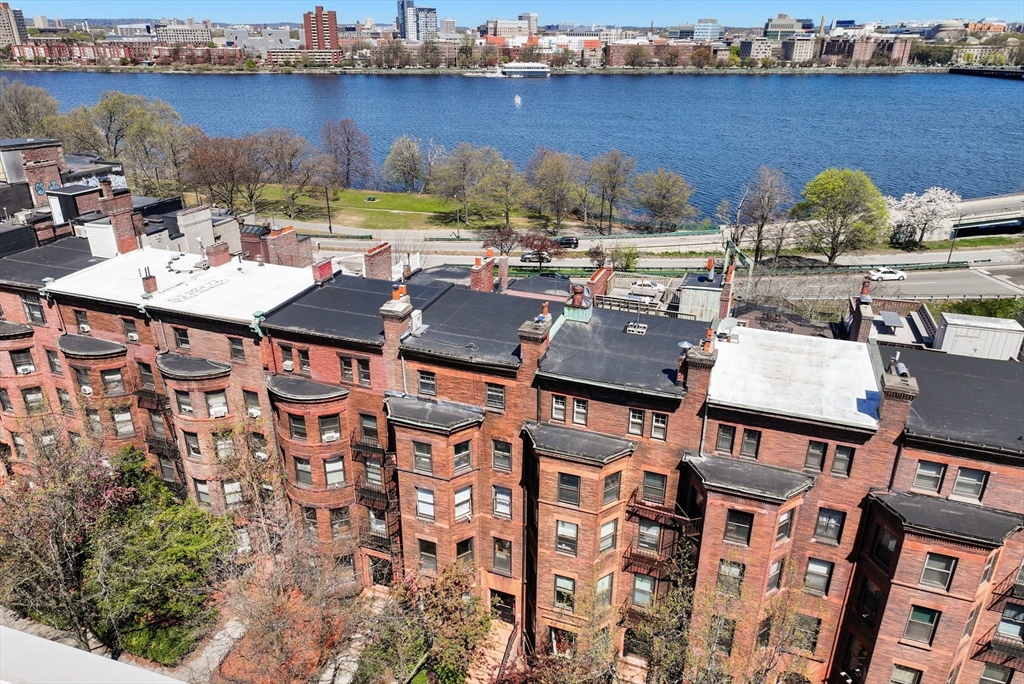 37 Bay State Rd # 6
