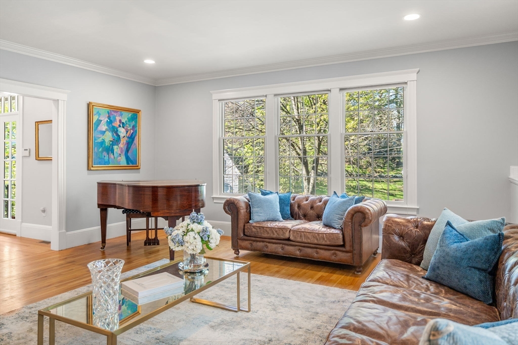 110 Avalon Rd